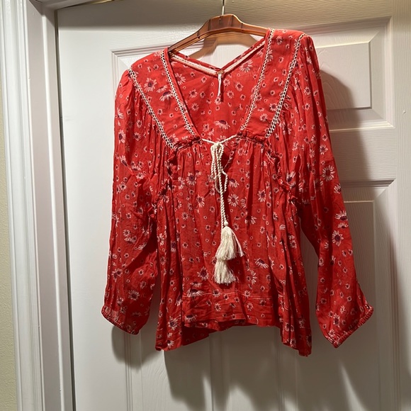 Free People Red blouse. - Picture 4 of 11